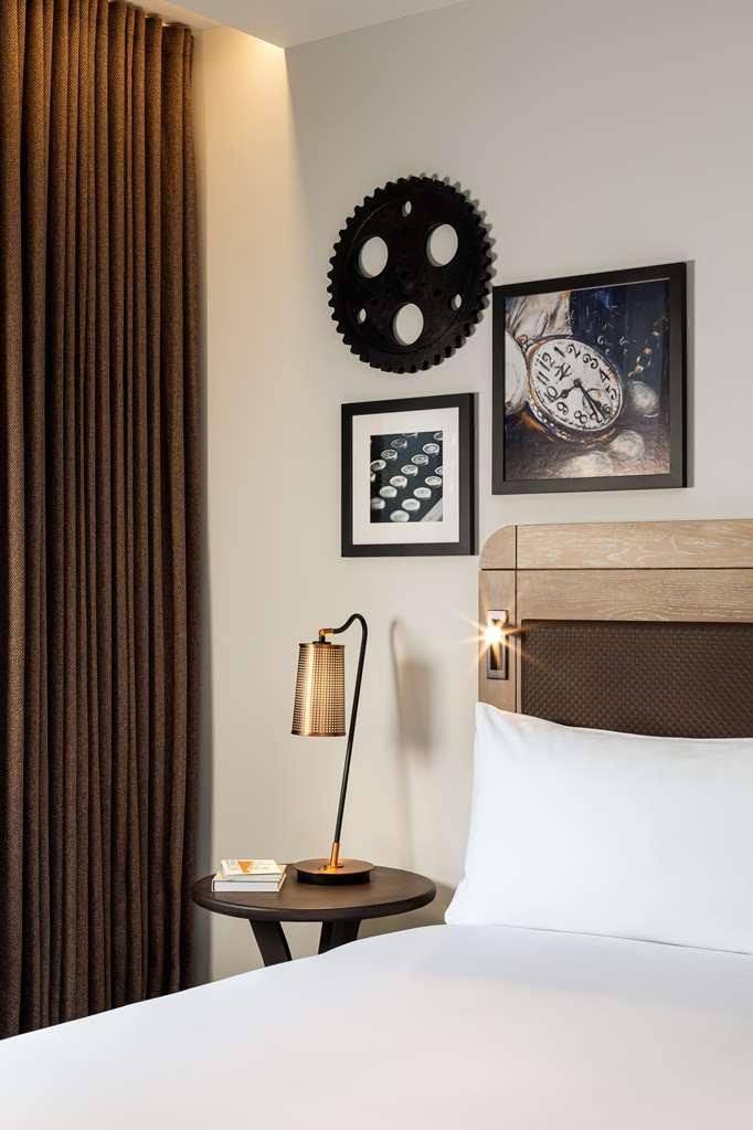 The Gantry London Curio Collection By Hilton Hotel Room photo